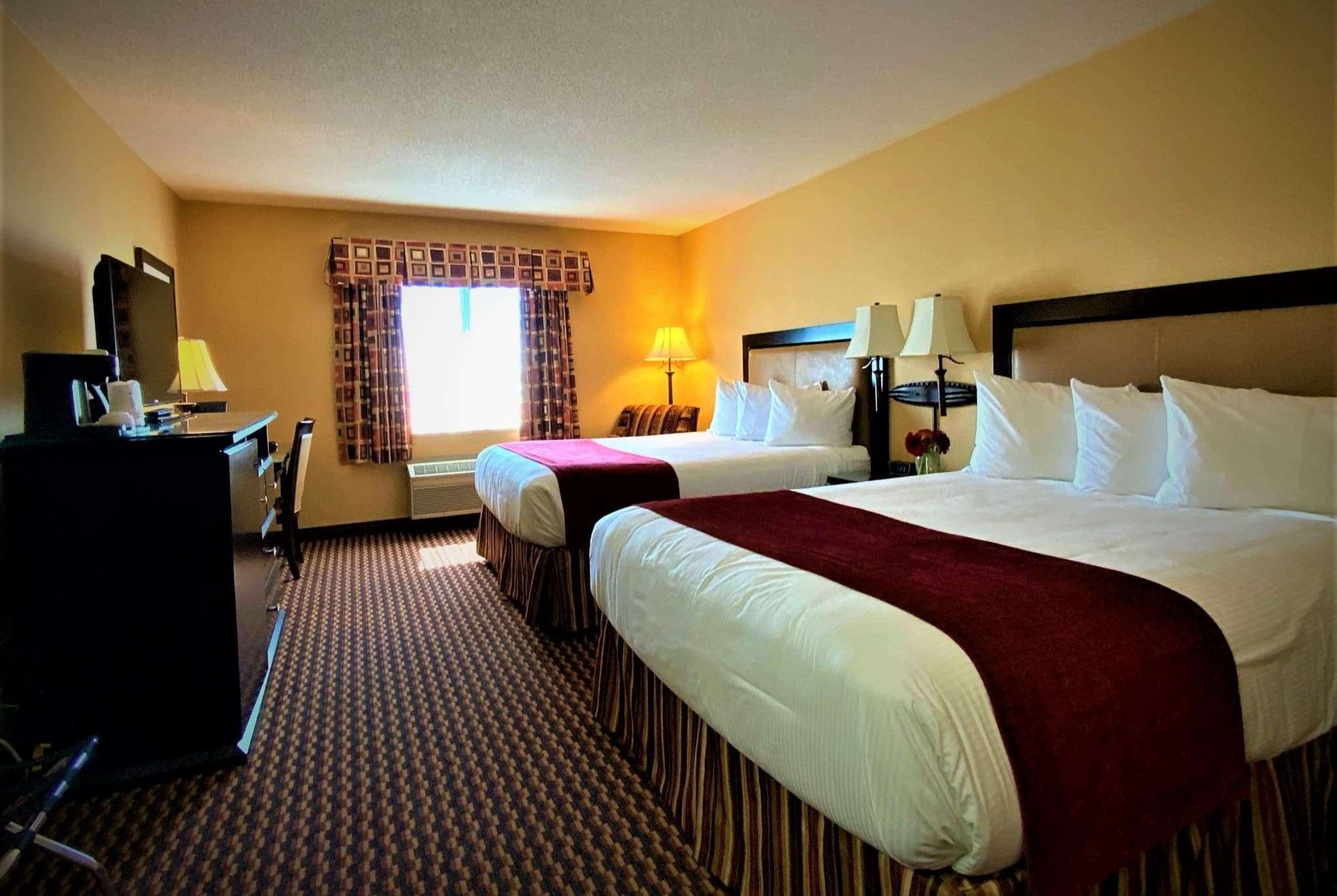 Hotel Ramada By Wyndham Surrey/Langley Exterior foto